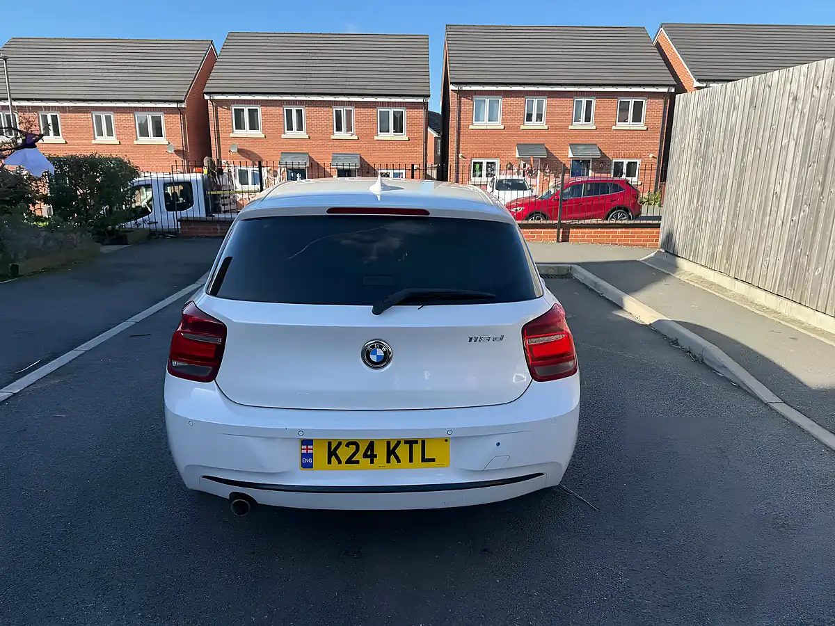 Used 2013 BMW 1 Series Sport White - Interior and Exterior details 11