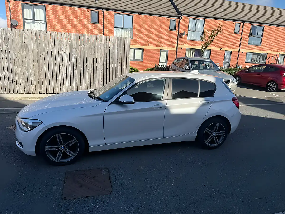 Used 2013 BMW 1 Series Sport White - Interior and Exterior details 3