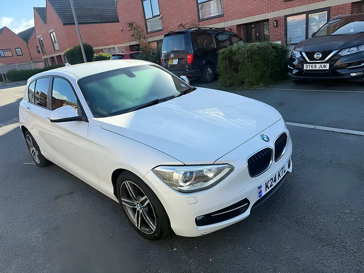 Used 2013 BMW 1 Series Sport White - Interior and Exterior details 7