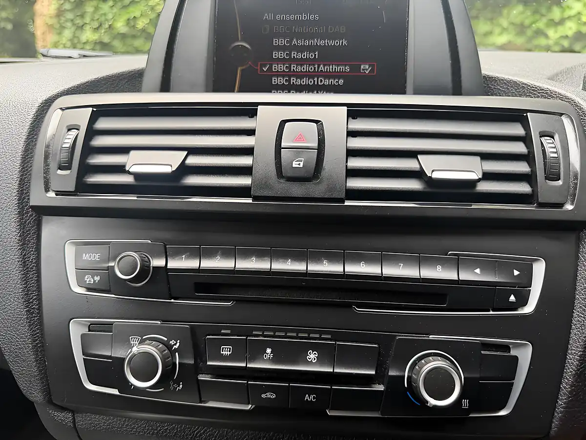 Used 2013 BMW 1 Series Urban Black - Interior and Exterior details 11
