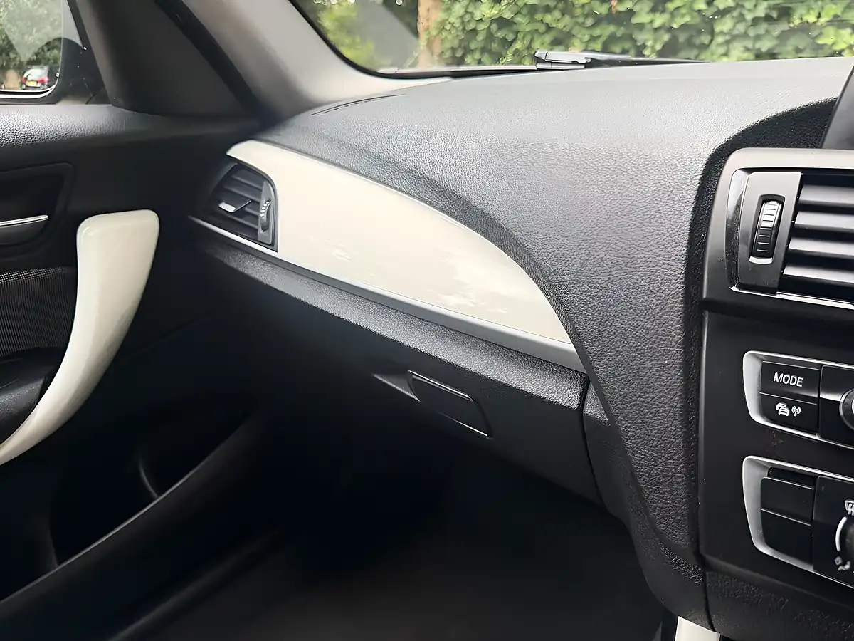 Used 2013 BMW 1 Series Urban Black - Interior and Exterior details 13