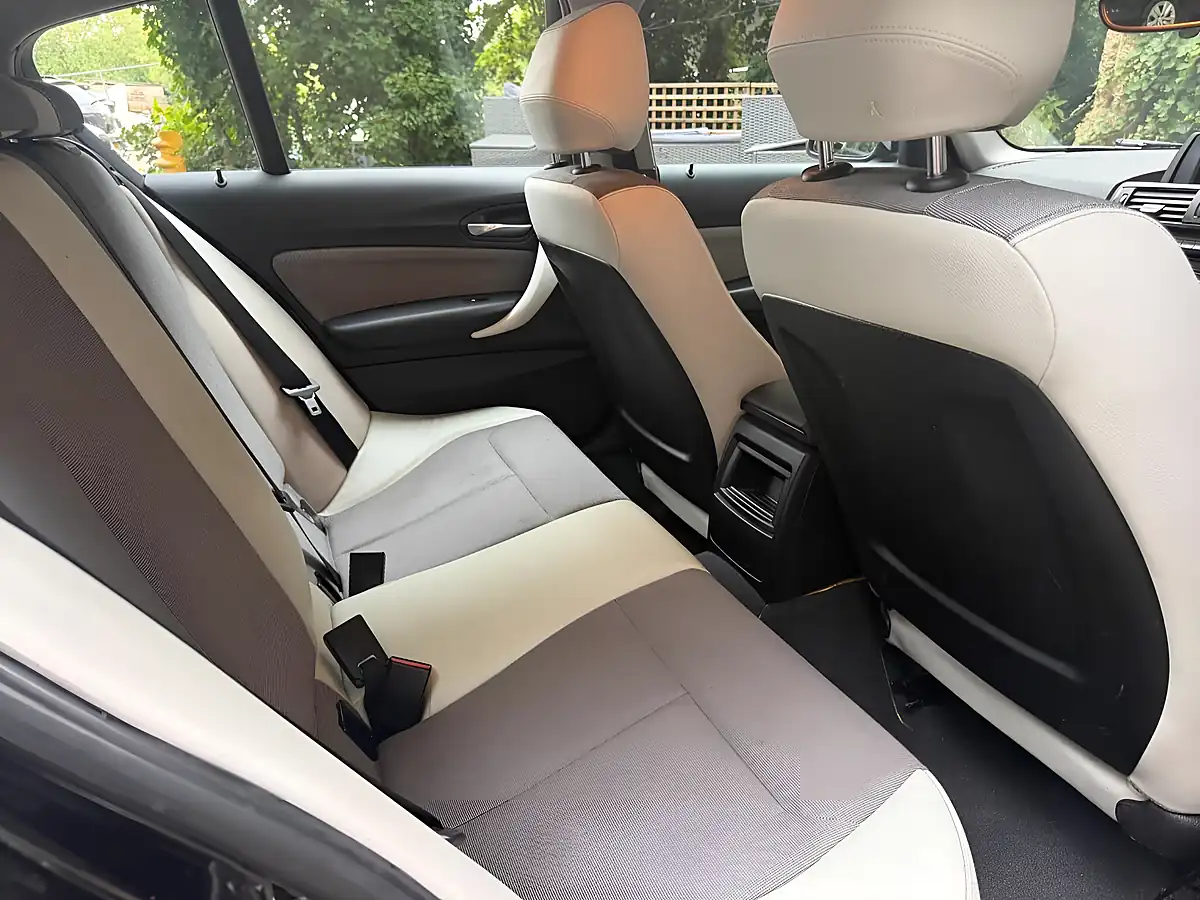 Used 2013 BMW 1 Series Urban Black - Interior and Exterior details 15