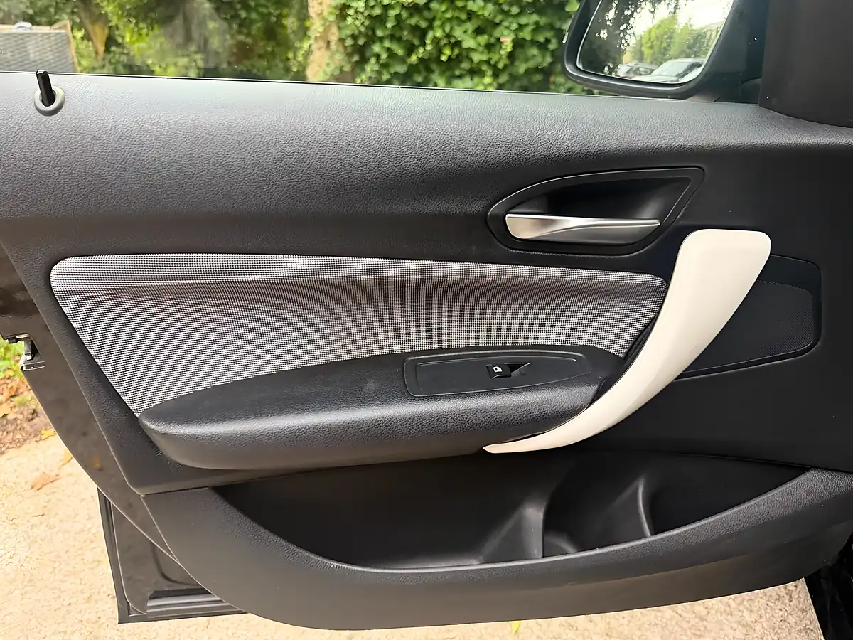 Used 2013 BMW 1 Series Urban Black - Interior and Exterior details 16