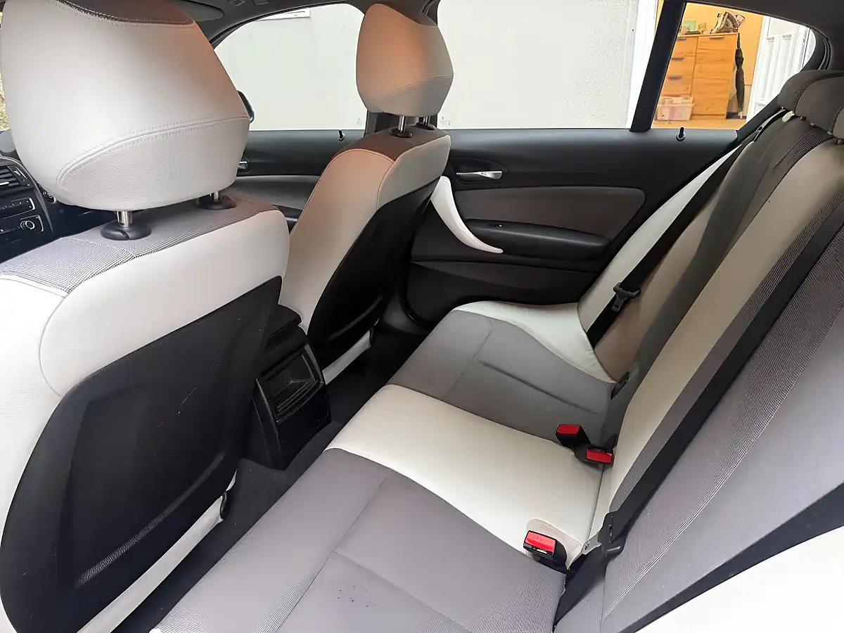 Used 2013 BMW 1 Series Urban Black - Interior and Exterior details 17
