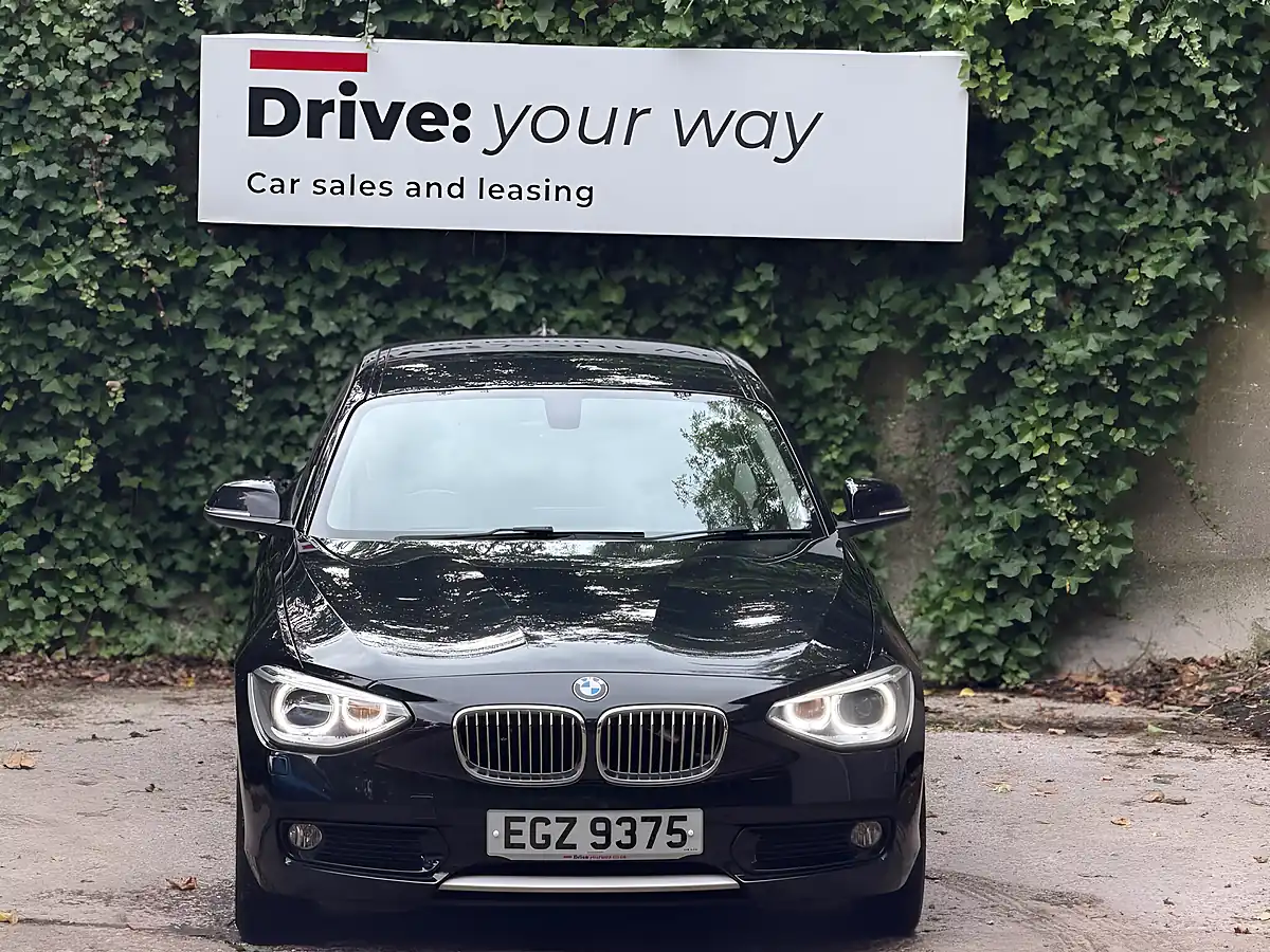Used 2013 BMW 1 Series Urban Black - Interior and Exterior details 2