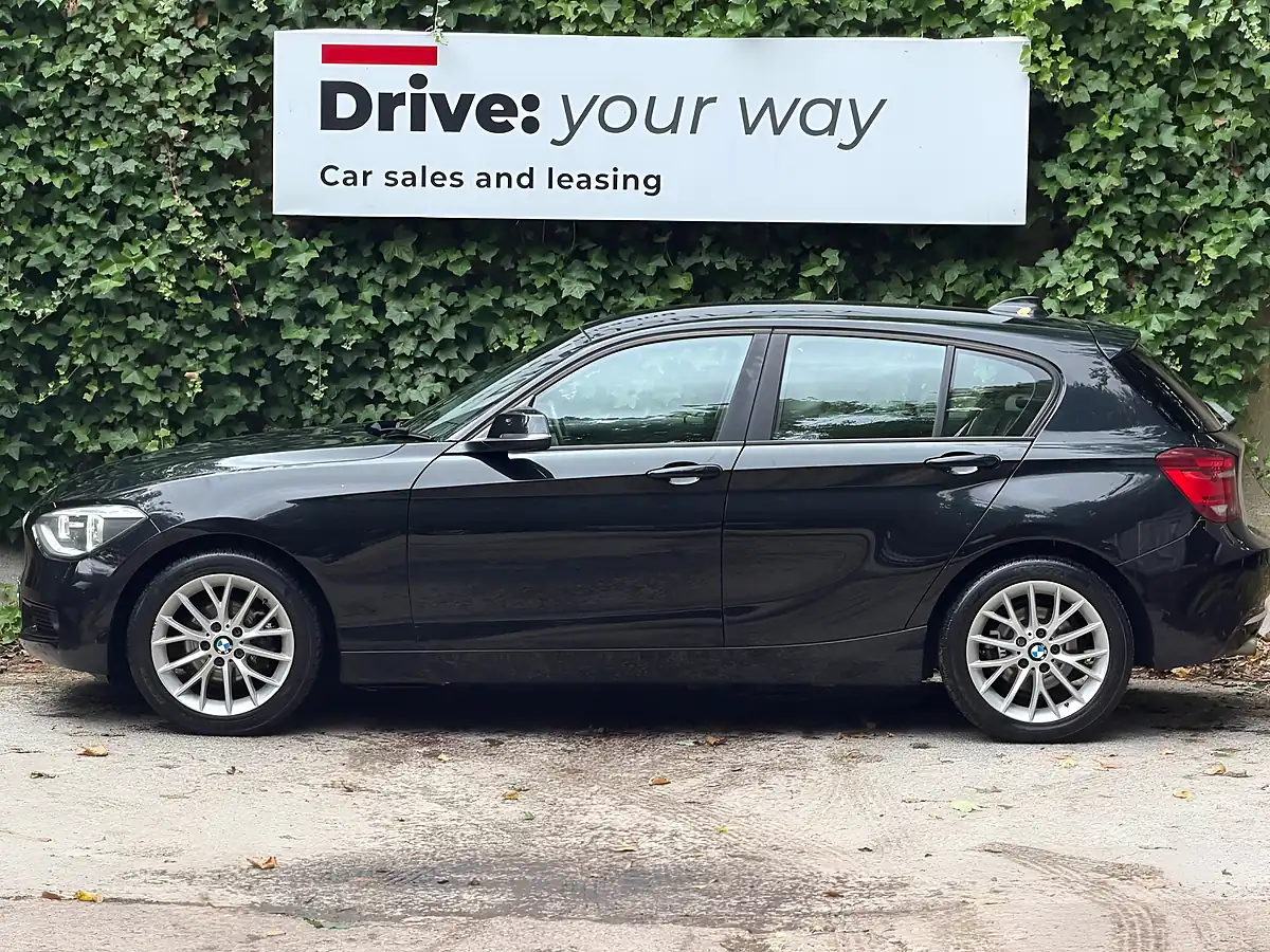 Used 2013 BMW 1 Series Urban Black - Interior and Exterior details 4