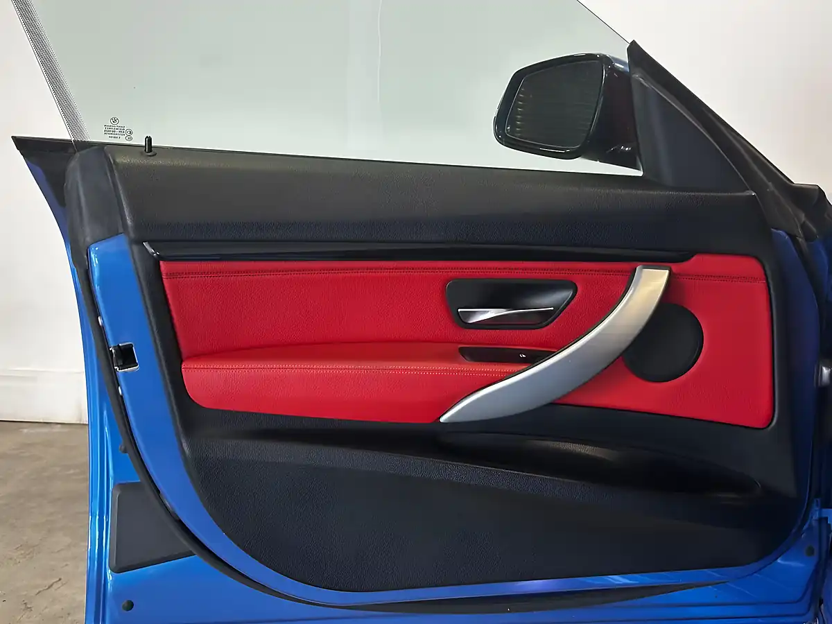 Used 2013 BMW 3 Series Gran Turismo M Sport Estoril Blue - Interior and Exterior details 11