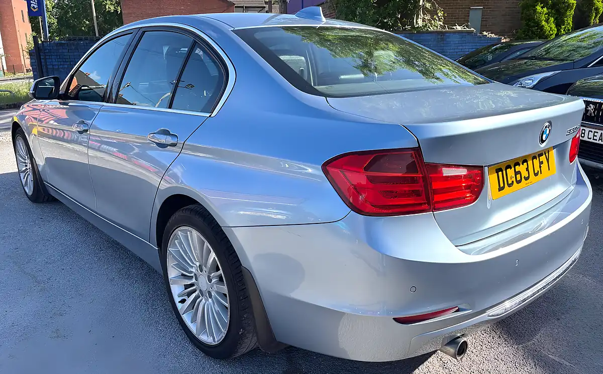 Used 2013 BMW 3 Series Luxury Blue - Interior and Exterior details 6