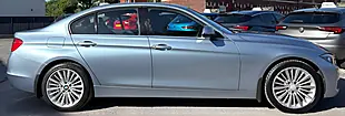 Used 2013 BMW 3 Series Luxury Blue - Interior and Exterior details 9
