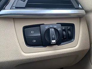 Used 2013 BMW 3 Series Luxury Touring Blue - Interior and Exterior details 15