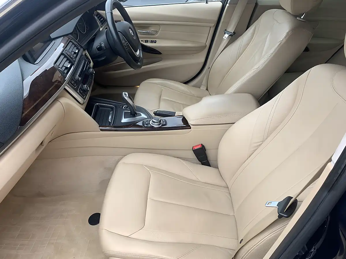 Used 2013 BMW 3 Series Luxury Touring Blue - Interior and Exterior details 16