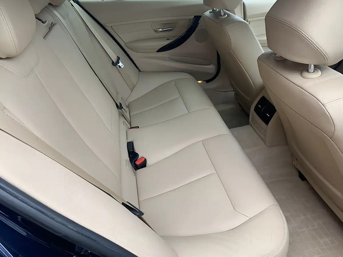 Used 2013 BMW 3 Series Luxury Touring Blue - Interior and Exterior details 6