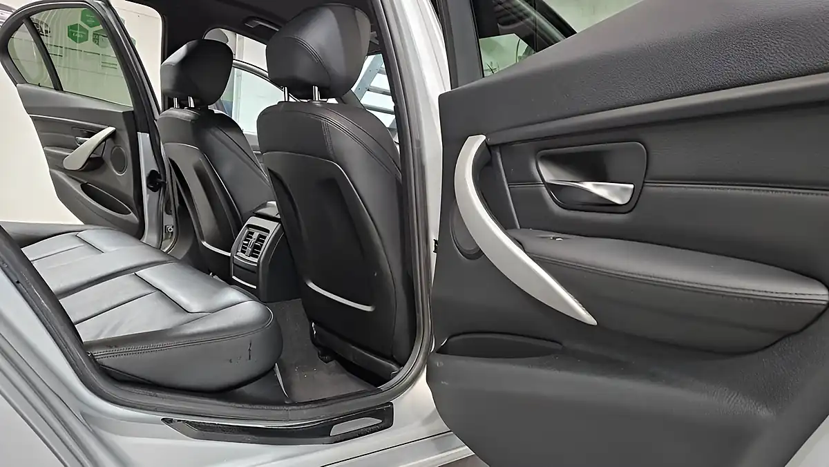 Used 2013 BMW 3 Series M Sport Silver - Interior and Exterior details 19