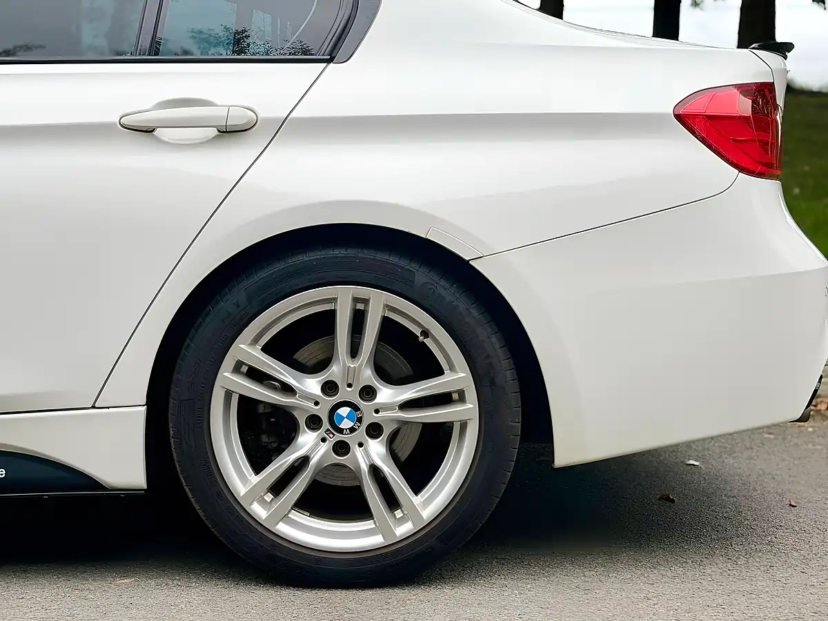 Used 2013 BMW 3 Series M Sport White - Interior and Exterior details 14