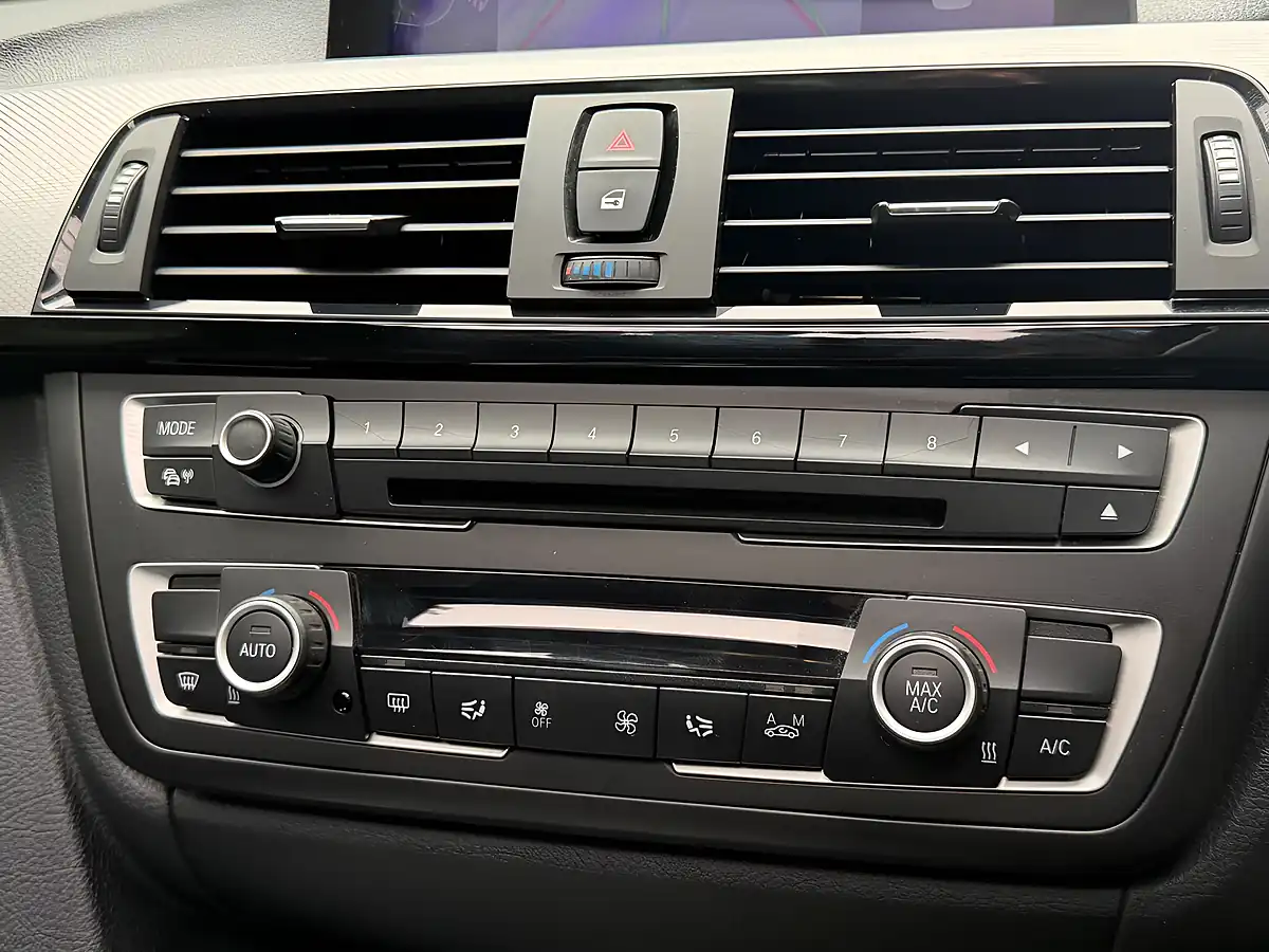 Used 2013 BMW 3 Series M Sport White - Interior and Exterior details 15