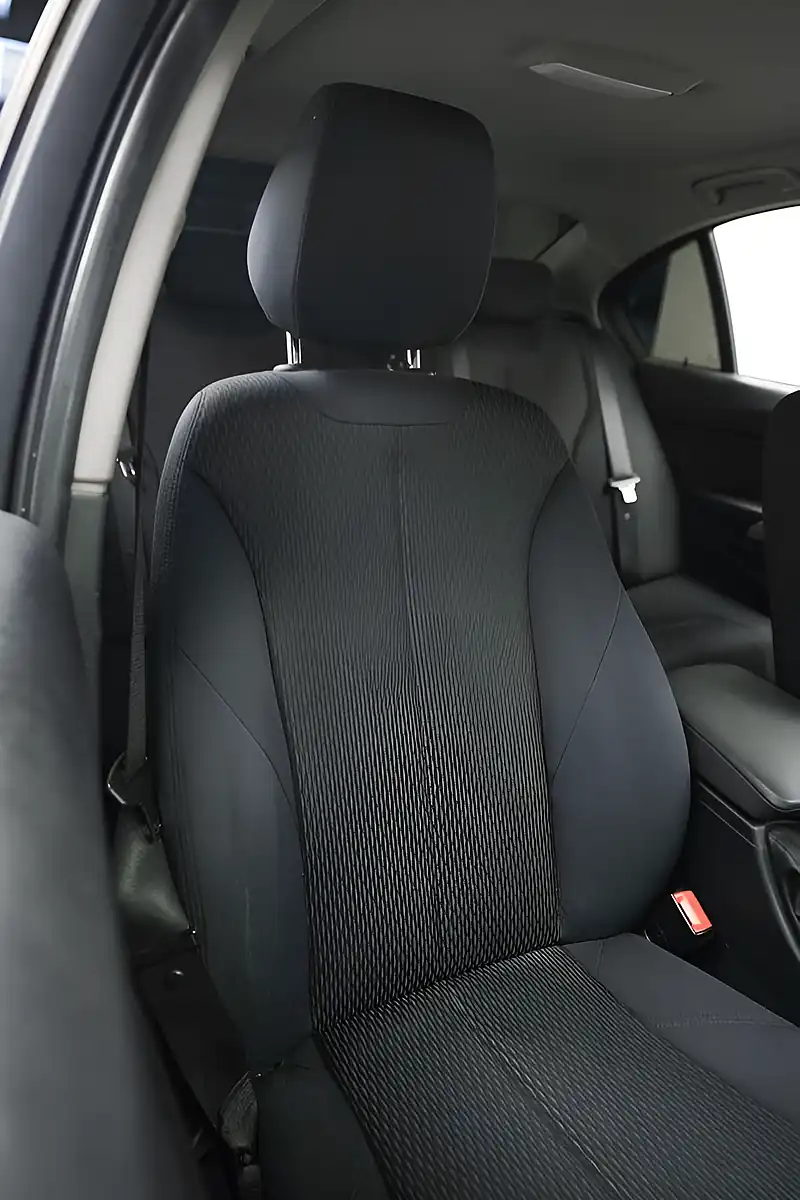 Used 2013 BMW 3 Series Se Black - Interior and Exterior details 10