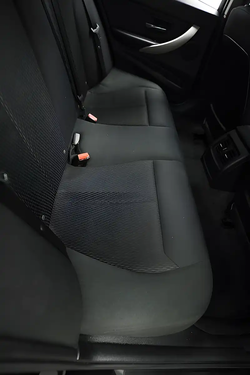 Used 2013 BMW 3 Series Se Black - Interior and Exterior details 11