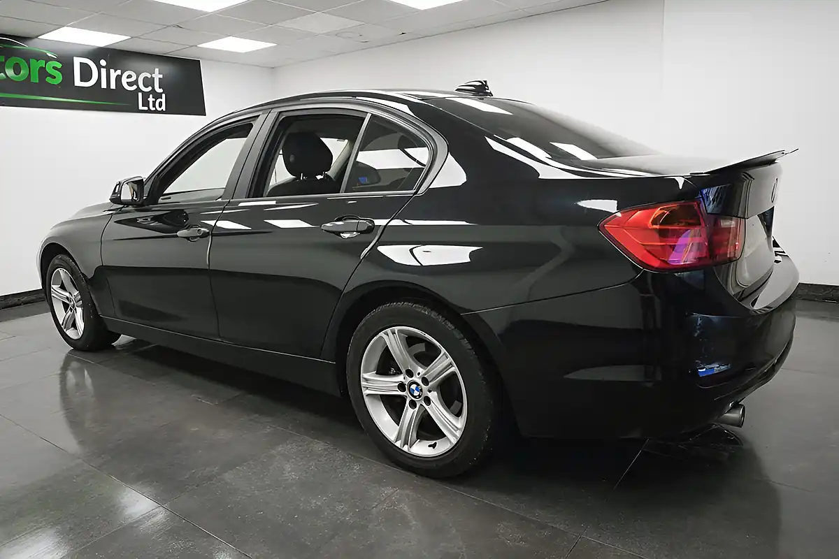 Used 2013 BMW 3 Series Se Black - Interior and Exterior details 6