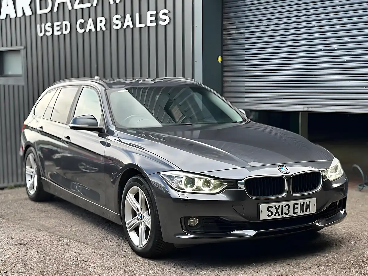 Used 2013 BMW 3 Series Se Grey - Interior and Exterior details 11