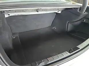 Used 2013 BMW 3 Series Se White - Interior and Exterior details 13