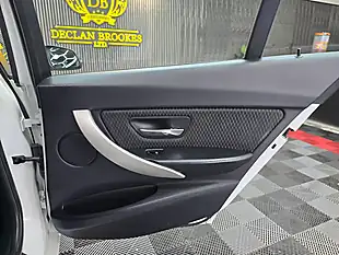 Used 2013 BMW 3 Series Se White - Interior and Exterior details 16