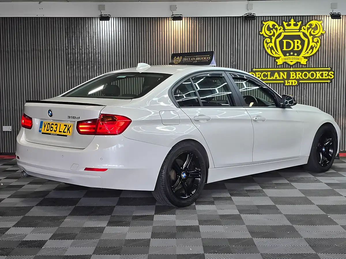 Used 2013 BMW 3 Series Se White - Interior and Exterior details 2