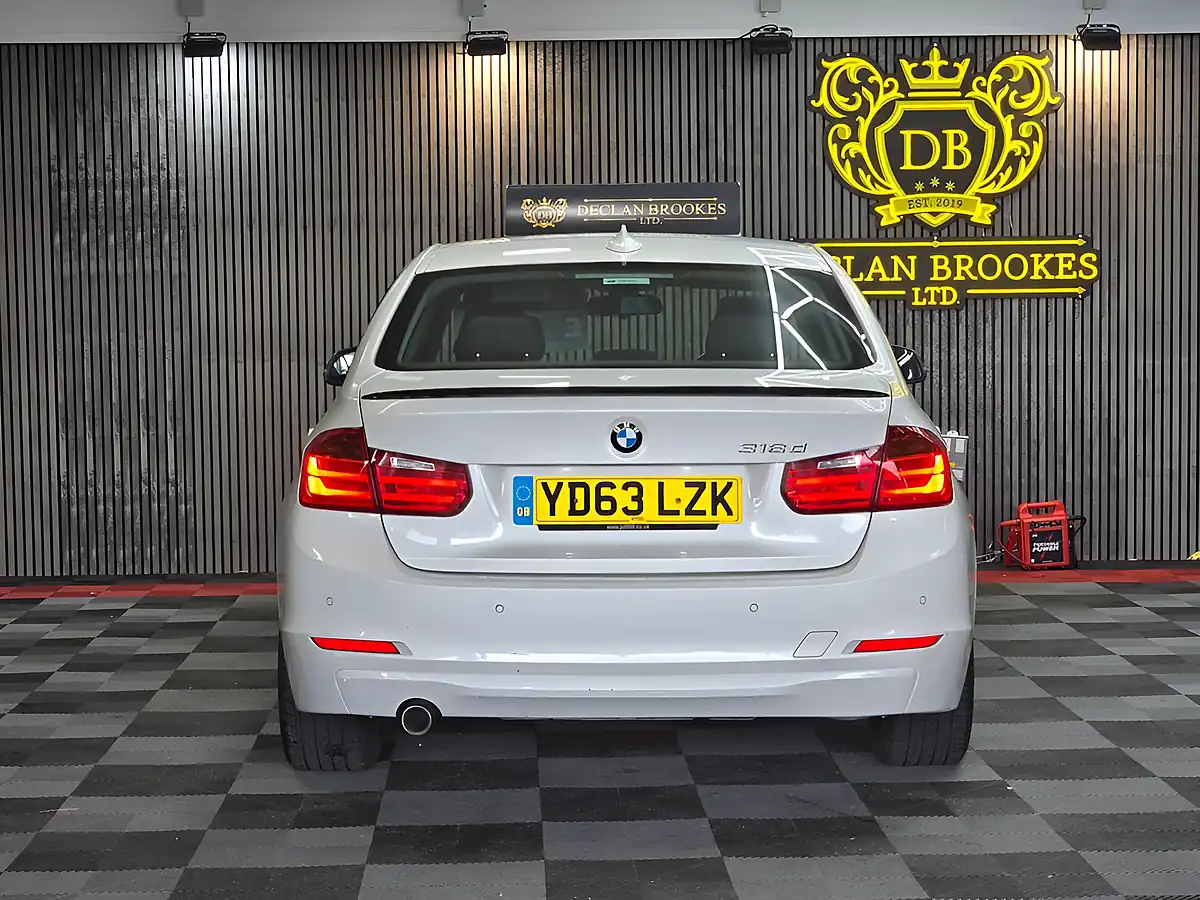 Used 2013 BMW 3 Series Se White - Interior and Exterior details 3