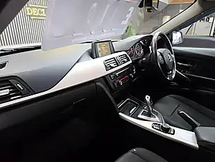 Used 2013 BMW 3 Series Se White - Interior and Exterior details 6