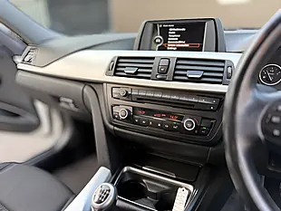 Used 2013 BMW 3 Series Se White - Interior and Exterior details 17