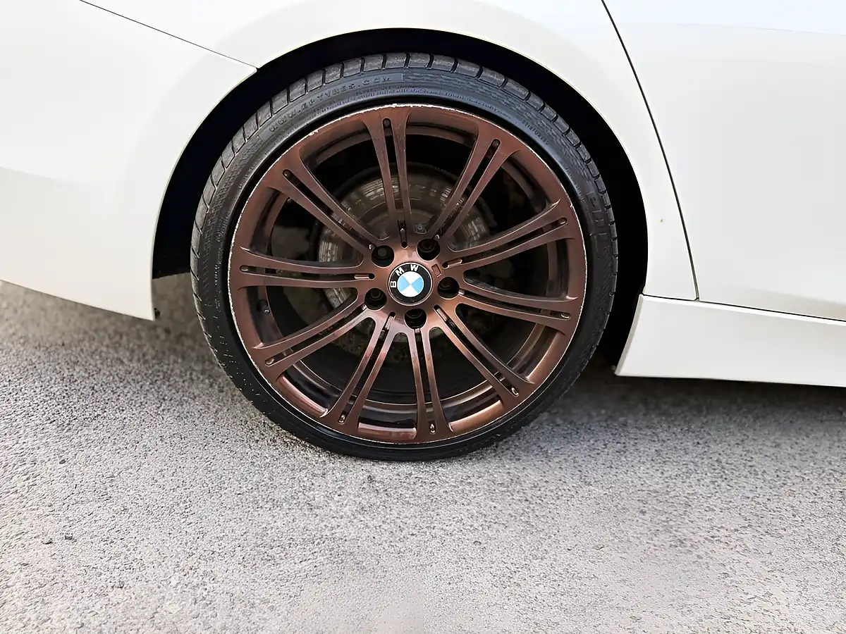 Used 2013 BMW 3 Series Se White - Interior and Exterior details 18