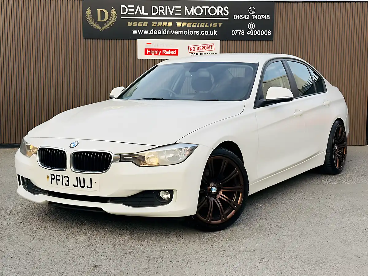 Used 2013 BMW 3 Series Se White - Interior and Exterior details 3