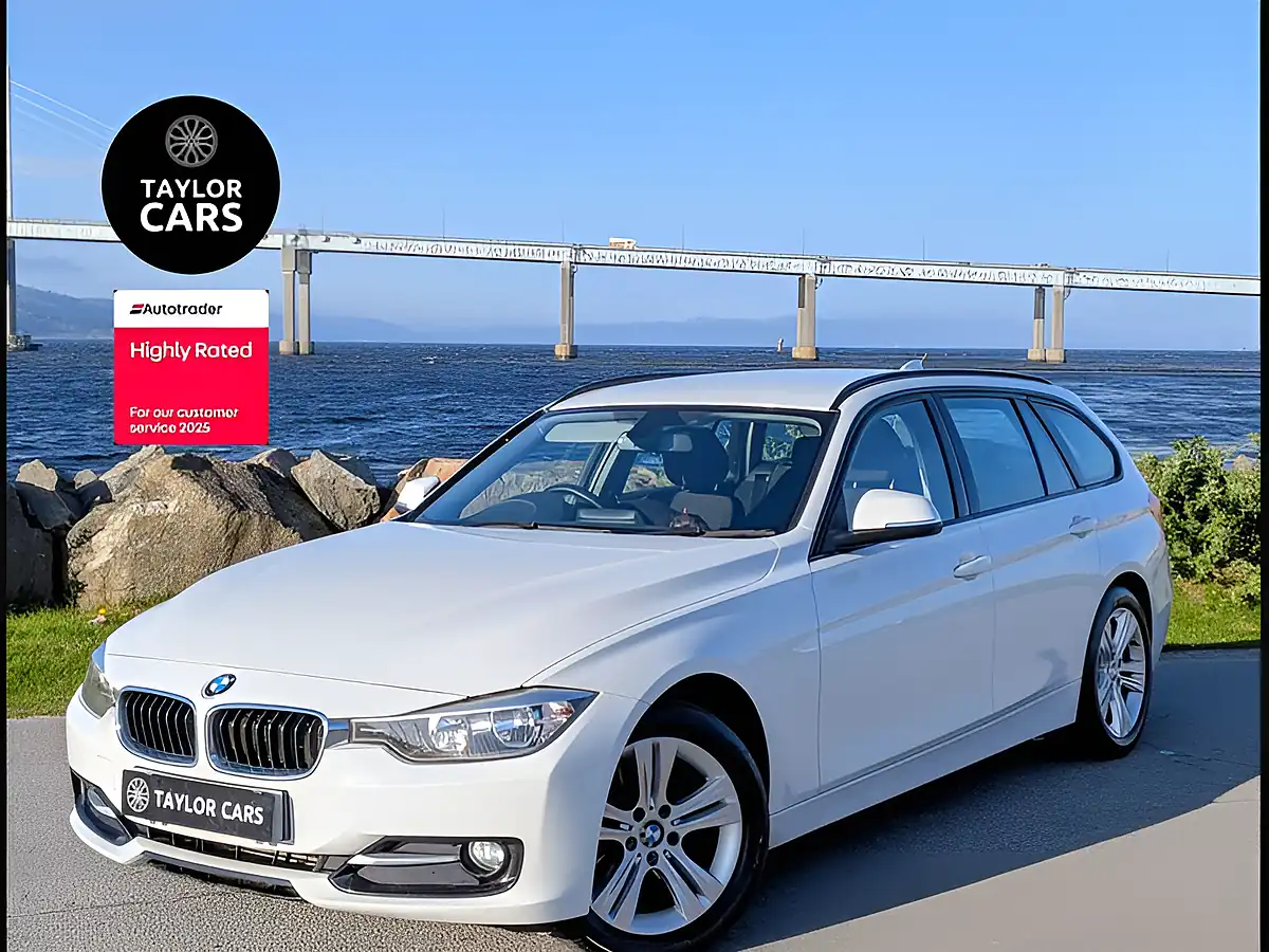 Used 2013 BMW 3 Series Sport Touring White - Front View