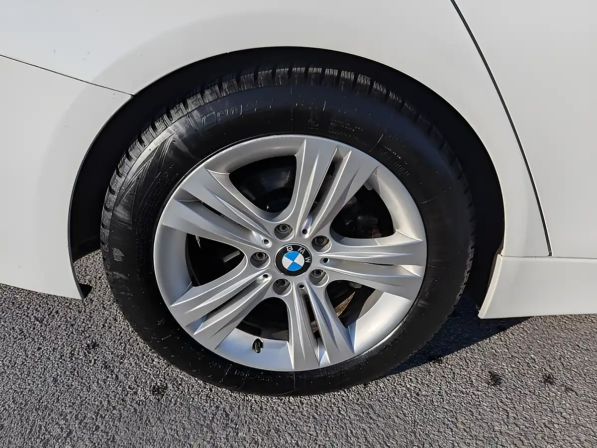 Used 2013 BMW 3 Series Sport Touring White - Interior and Exterior details 11
