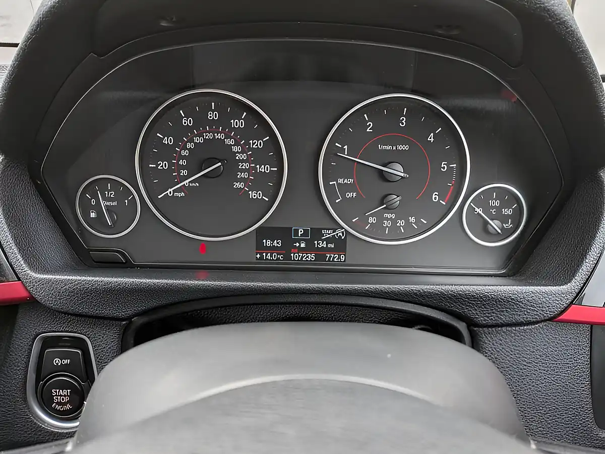Used 2013 BMW 3 Series Sport Touring White - Interior and Exterior details 17