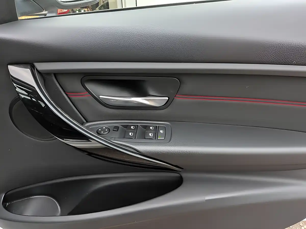 Used 2013 BMW 3 Series Sport Touring White - Interior and Exterior details 19