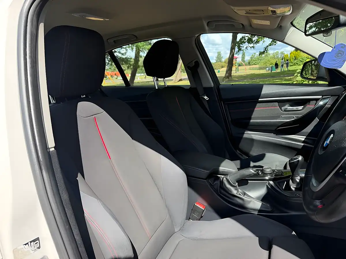 Used 2013 BMW 3 Series Sport White - Interior and Exterior details 10