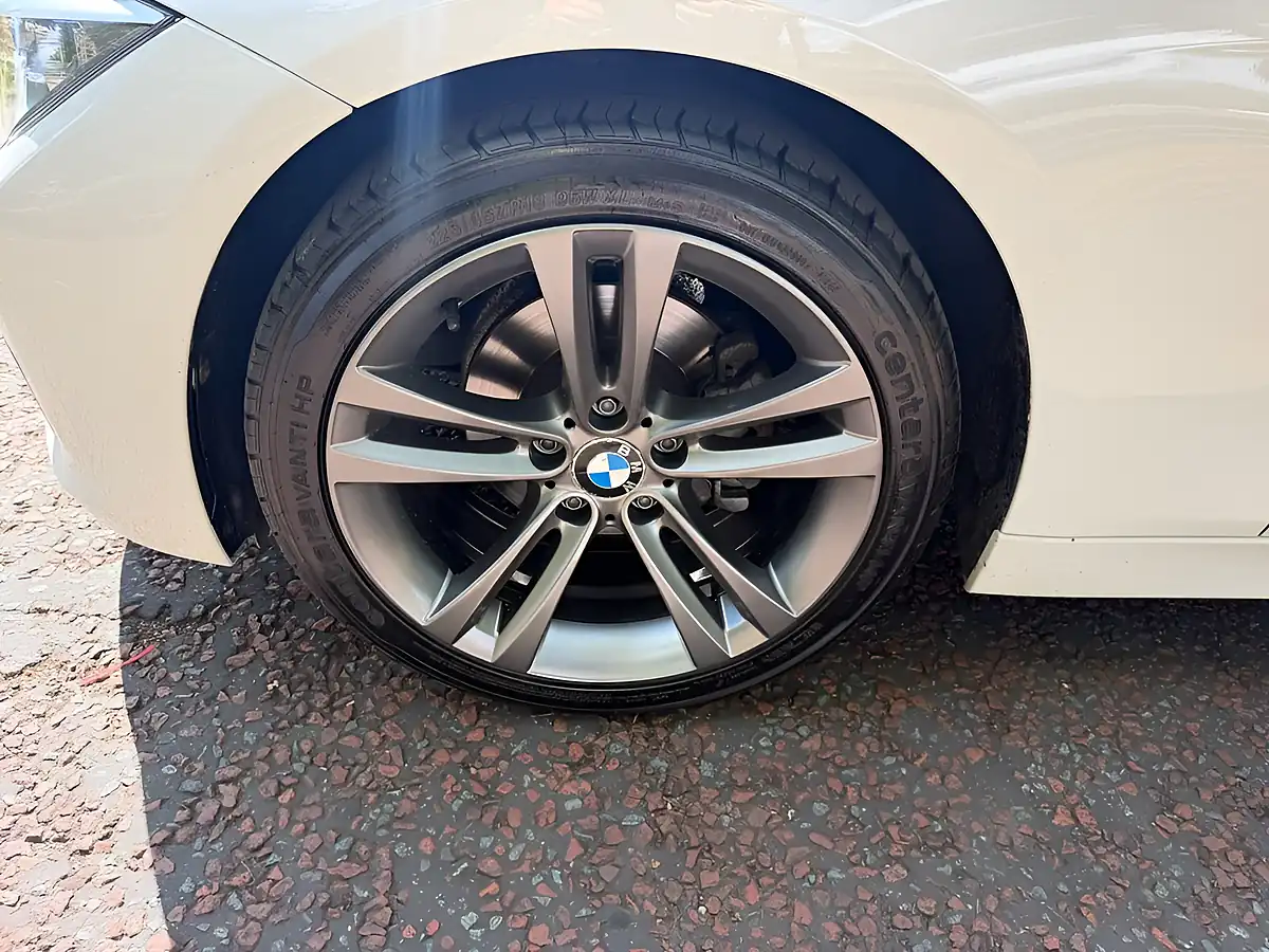 Used 2013 BMW 3 Series Sport White - Interior and Exterior details 14