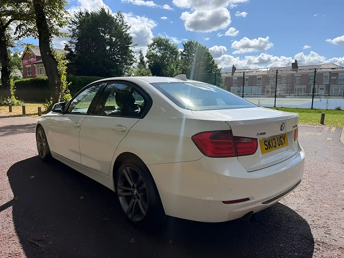 Used 2013 BMW 3 Series Sport White - Interior and Exterior details 5