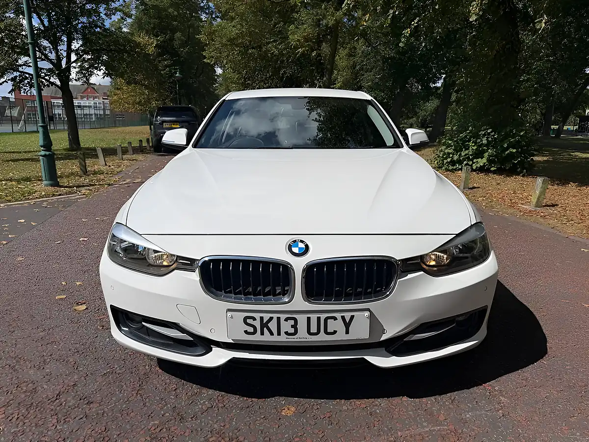 Used 2013 BMW 3 Series Sport White - Interior and Exterior details 8
