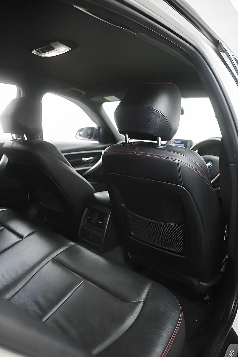 Used 2013 BMW 3 Series Sport White - Interior and Exterior details 13