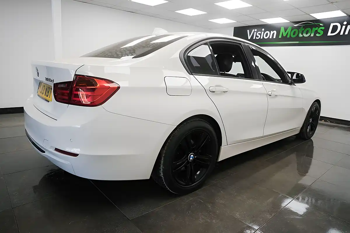 Used 2013 BMW 3 Series Sport White - Interior and Exterior details 3