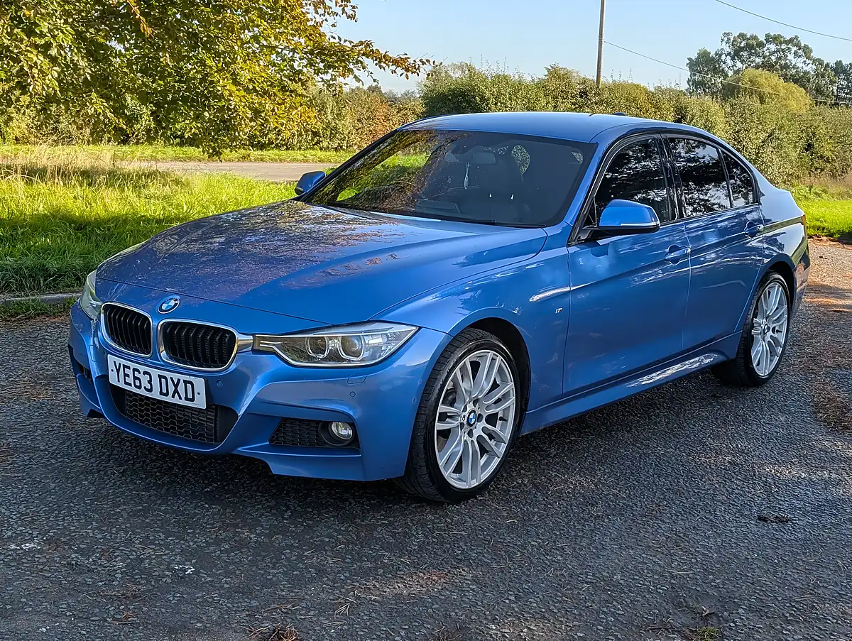Used 2013 BMW 320i M Sport Estoril Blue - Interior and Exterior details 4
