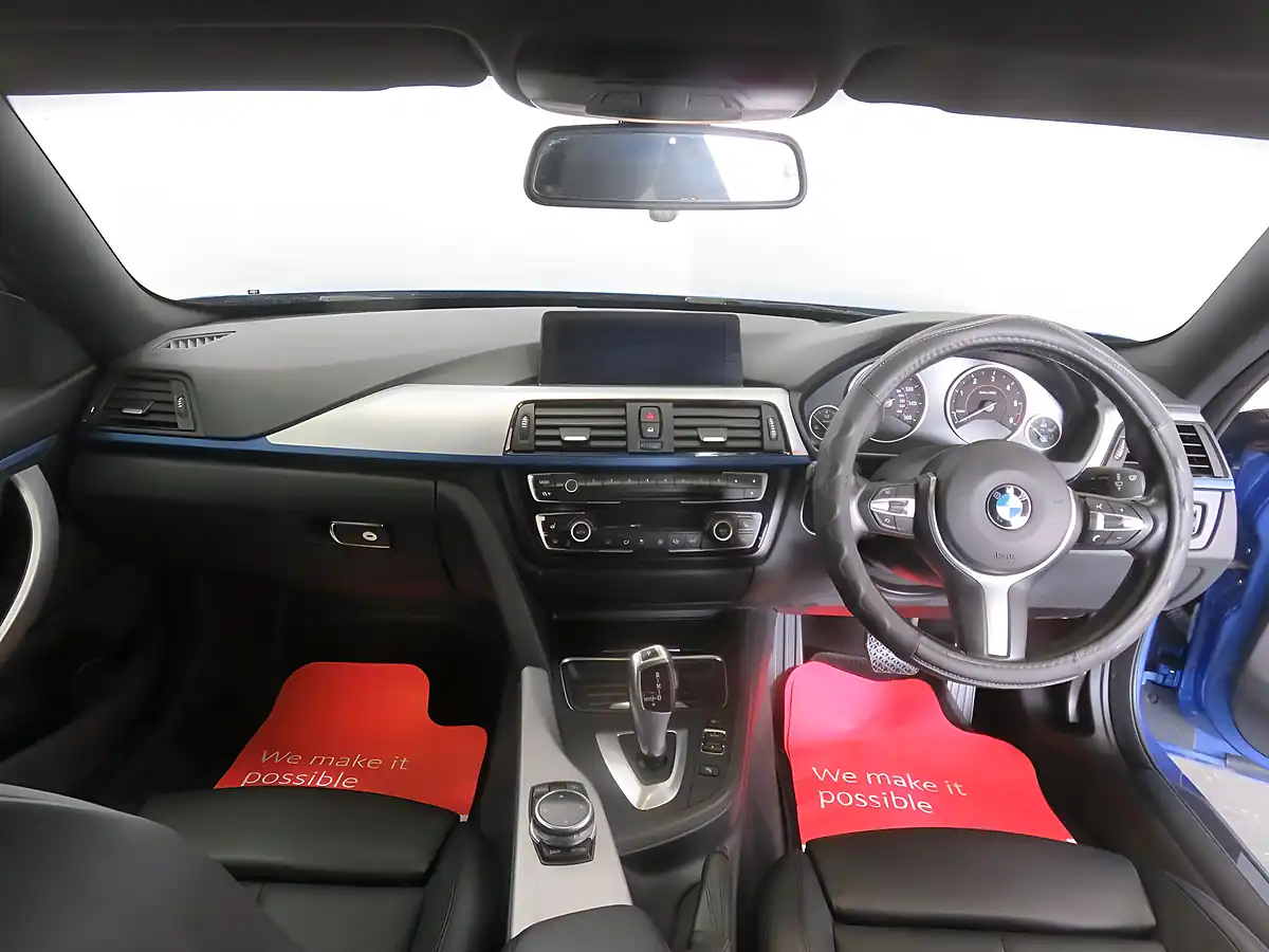 Used 2013 BMW 4 Series M Sport Blue - Interior and Exterior details 12
