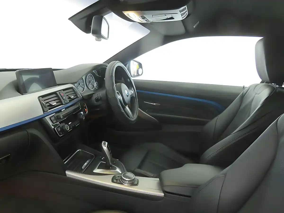 Used 2013 BMW 4 Series M Sport Blue - Interior and Exterior details 18