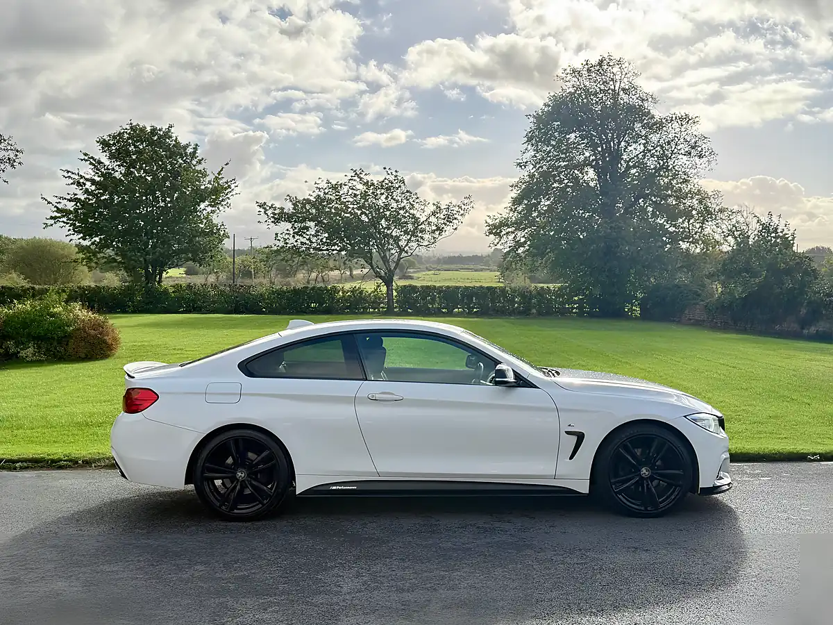 Used 2013 BMW 4 Series M-Sport Coupe White - Interior and Exterior details 7