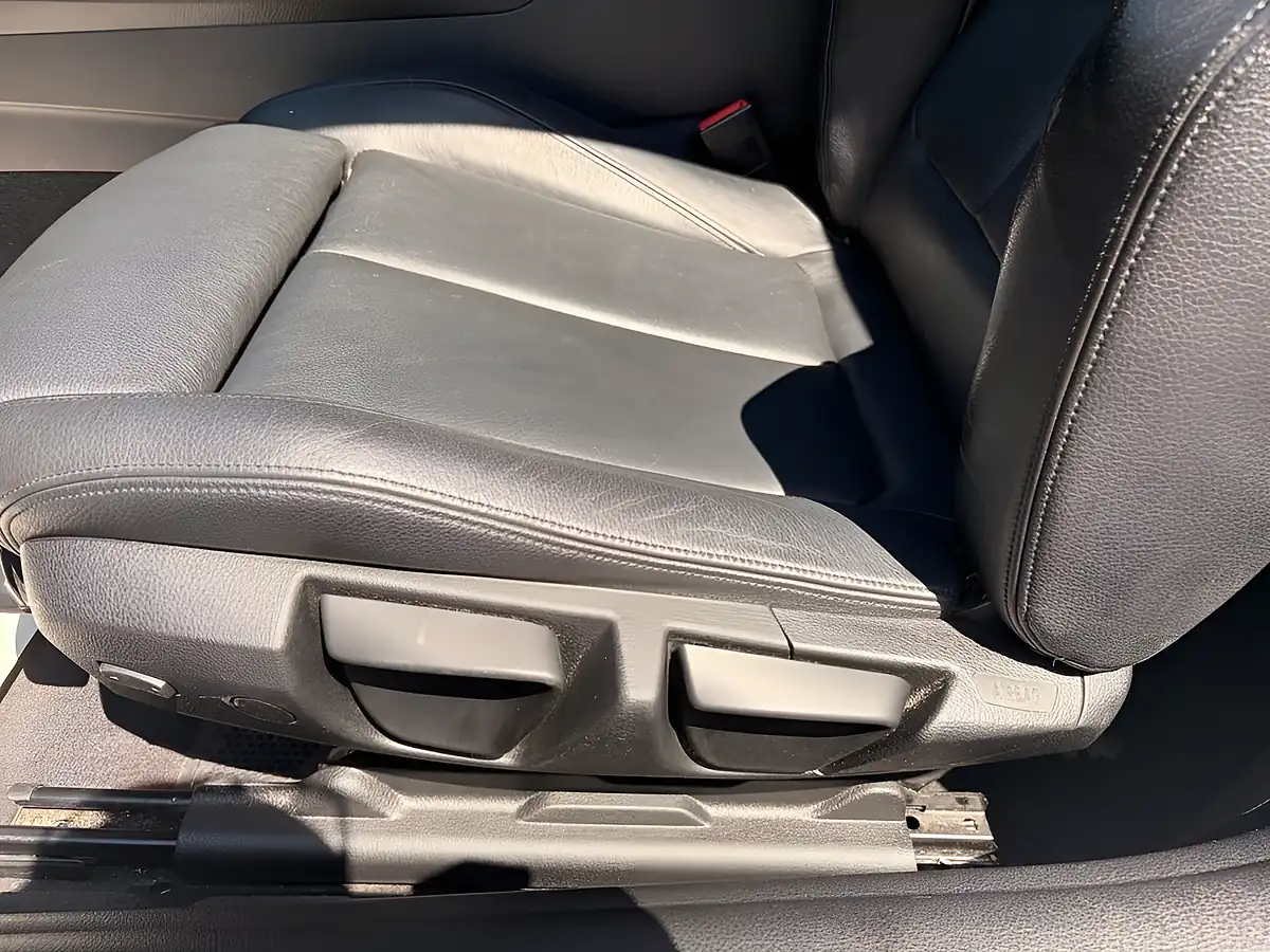 Used 2013 BMW 4 Series M Sport Silver - Interior and Exterior details 15
