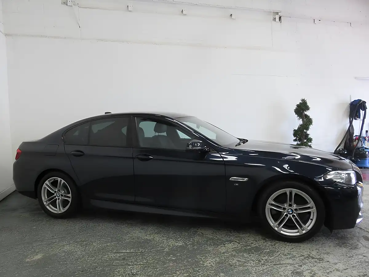 Used 2013 BMW 5 Series M Sport Blue - Interior and Exterior details 3