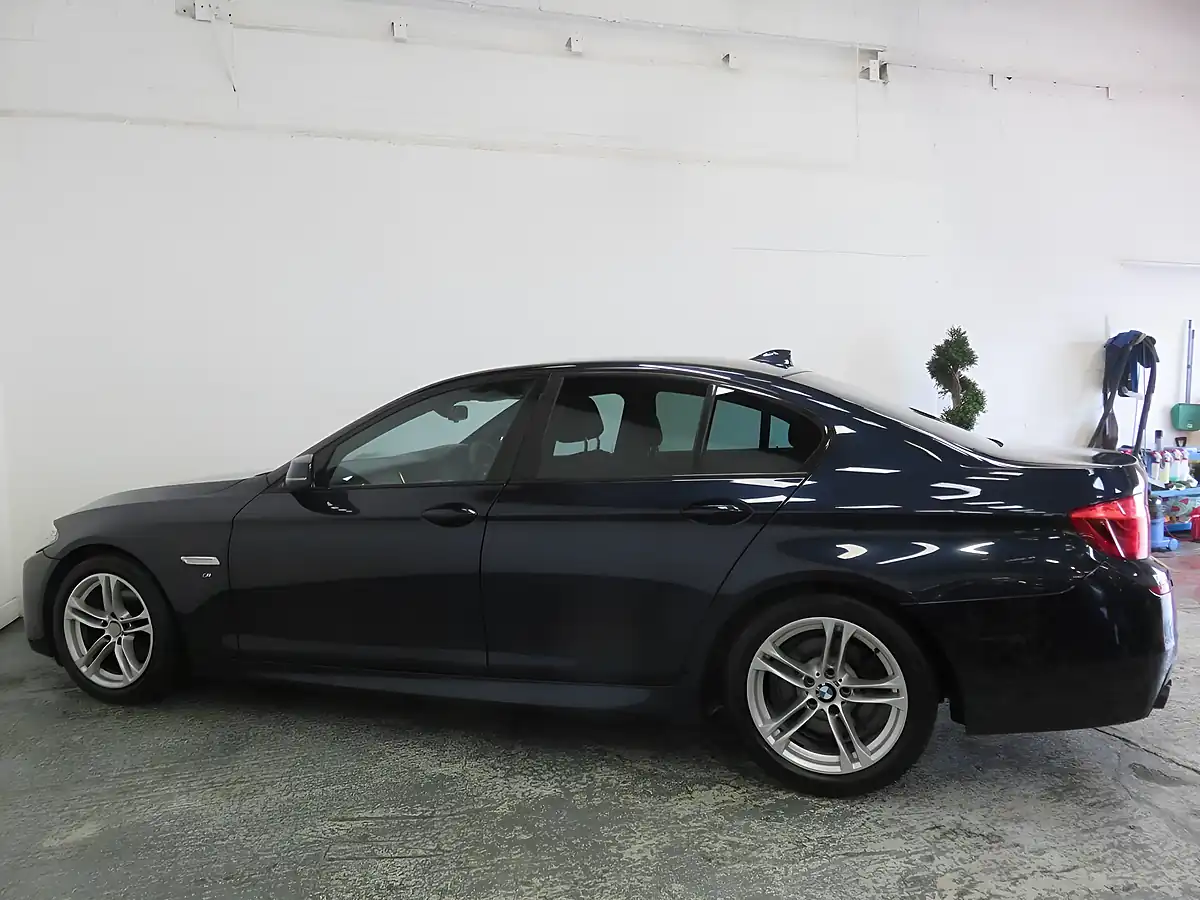Used 2013 BMW 5 Series M Sport Blue - Interior and Exterior details 7
