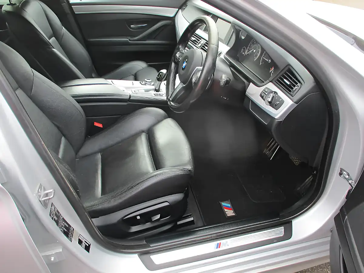 Used 2013 BMW 5 Series M Sport Glacier Silver - Interior and Exterior details 13