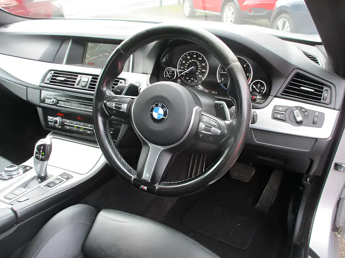 Used 2013 BMW 5 Series M Sport Glacier Silver - Interior and Exterior details 15